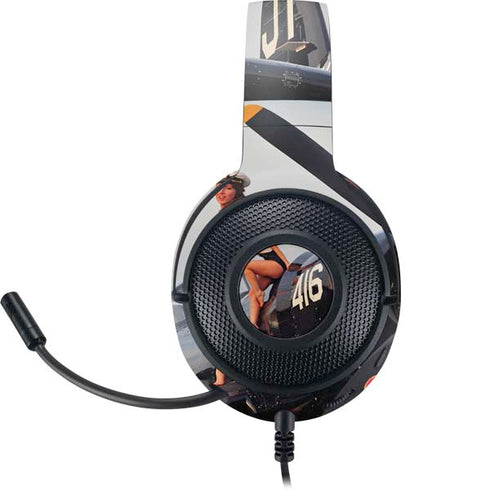 1940s Navy Pin-Up Girl On Corsair Fighter Plane Razer Kraken X Skin